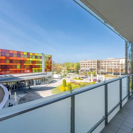 Aquarius, Sun & Snow *