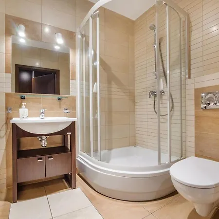 Aquarius, Sun & Snow コウォブジェク