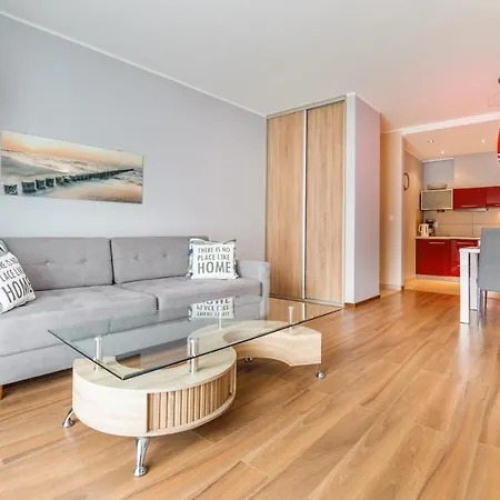 Aquarius, Sun & Snow アパート